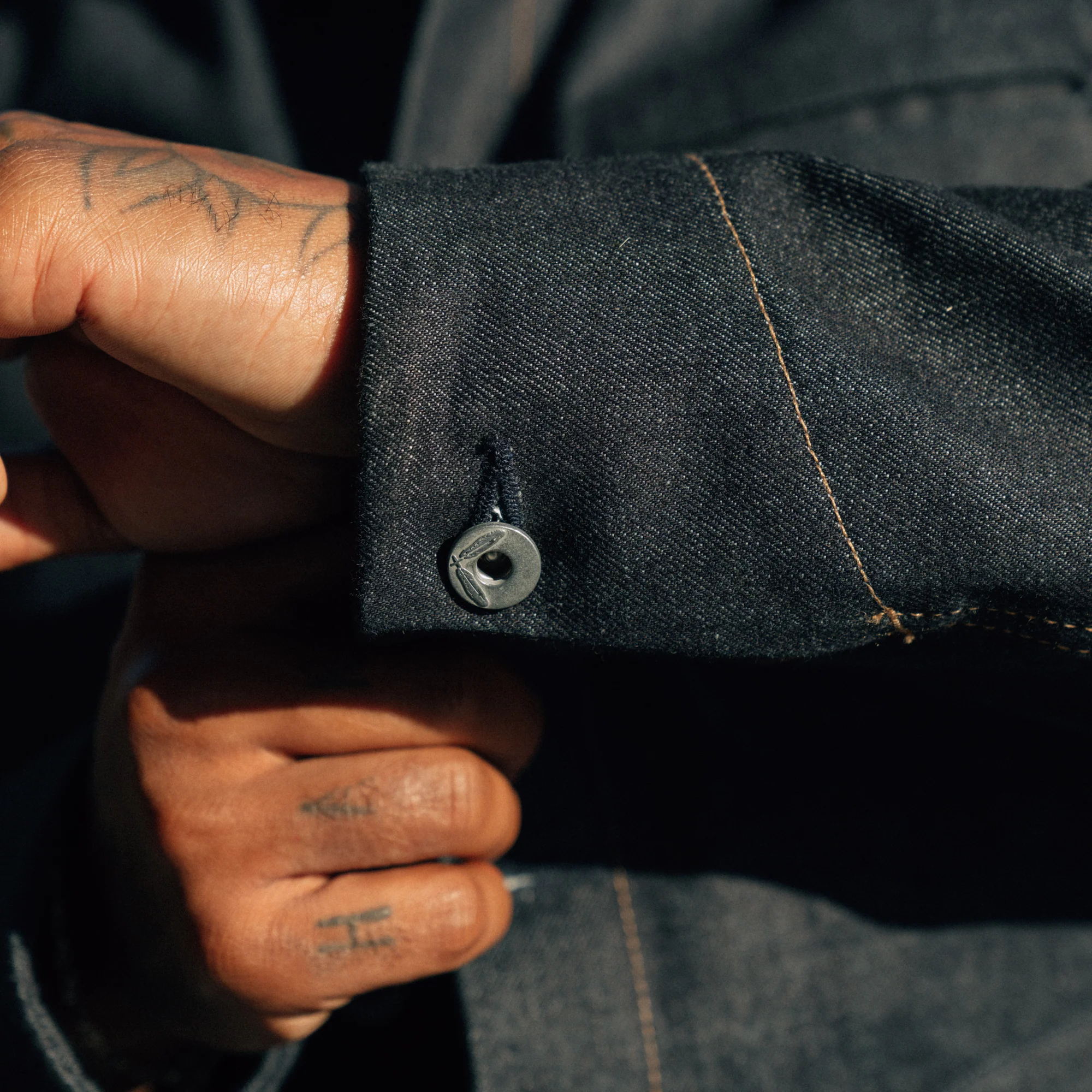 Rogue Territory 15oz Indigo Supply Jacket - Image 6